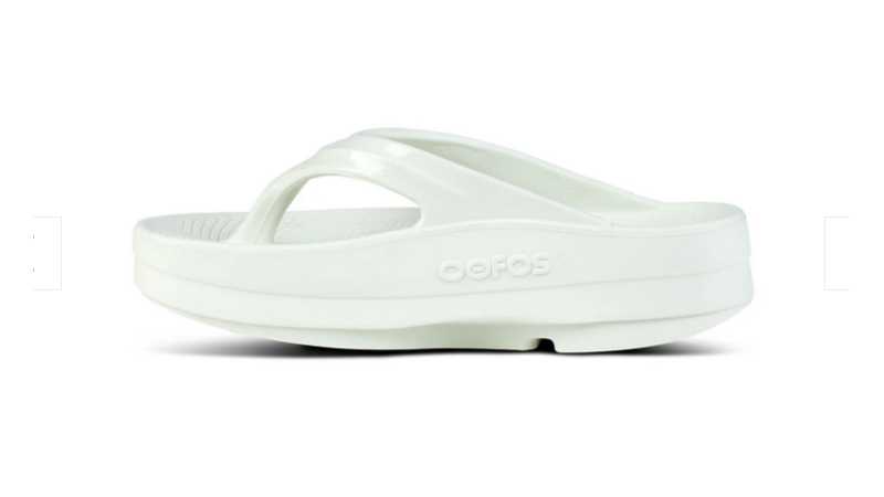 OOFOS Women’s OOmega OOlala Sandals