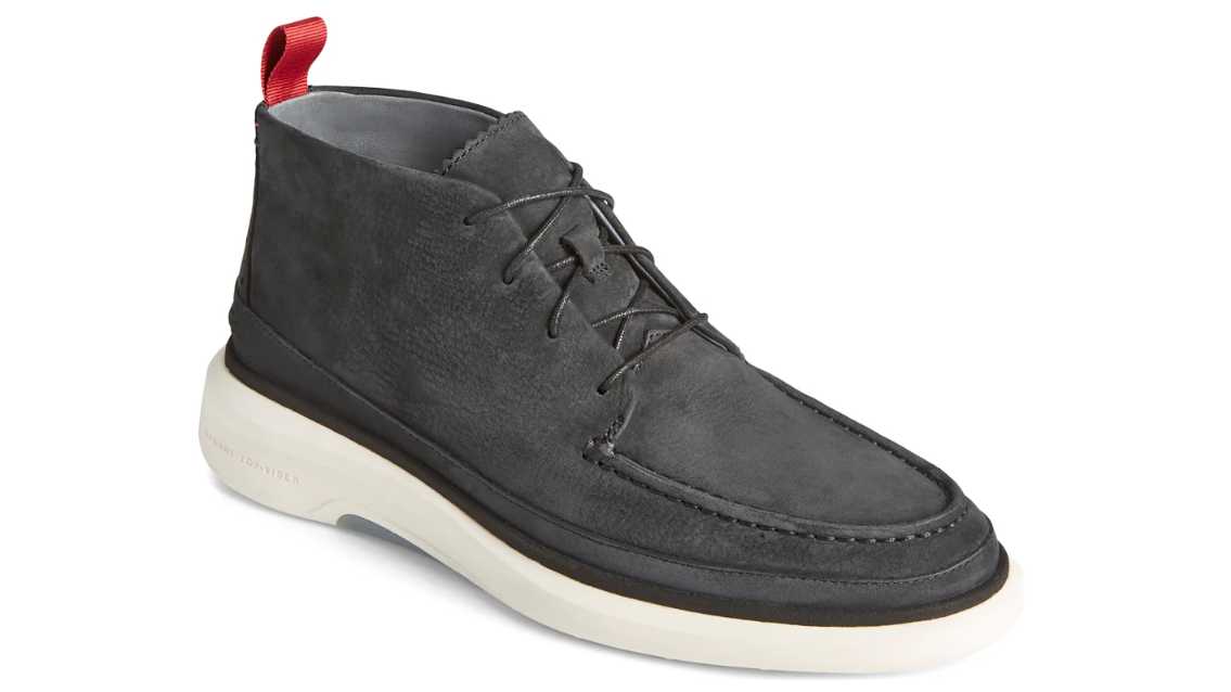 Sperry Gold Cup Commodore Plushwave Round Toe Chukka Boots